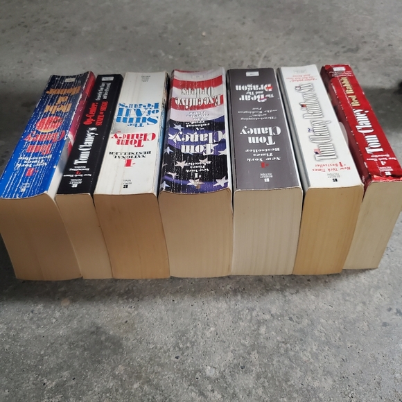 Tom Clancy book bundle - Picture 3 of 6